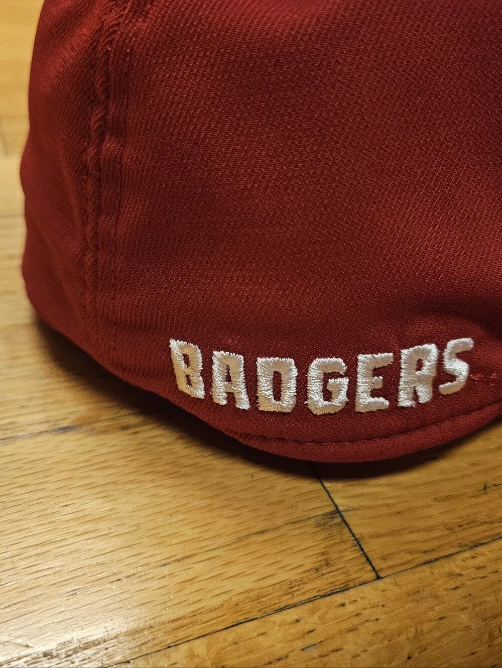 University Of Wisconsin Badger Adidas Baseball Hat Size L/XL